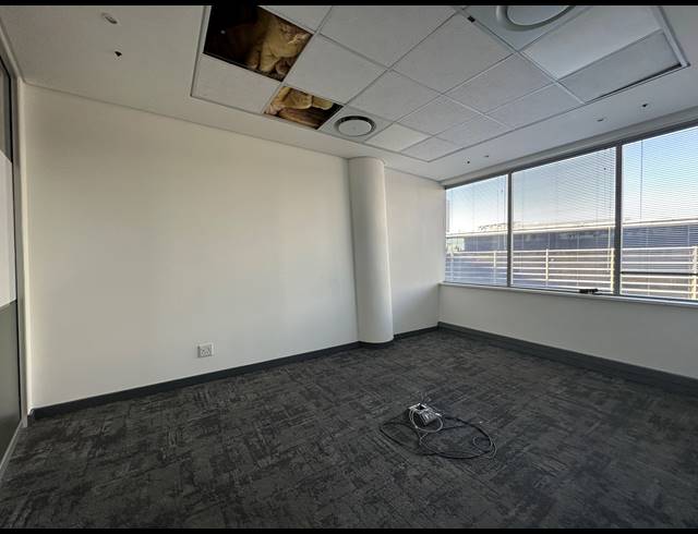 1,368M² OFFICE TO LET IN SANDTON CENTRAL